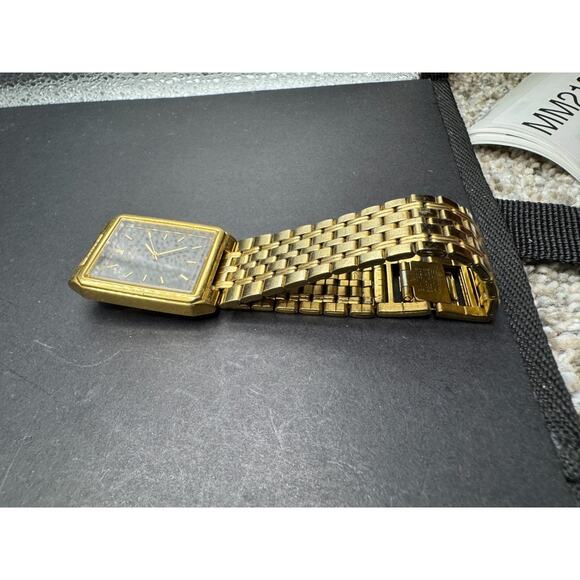 Vintage Seiko SX Tank Quartz Watch Unisex Gold Tone Black Dial V701-5G20 main image 8